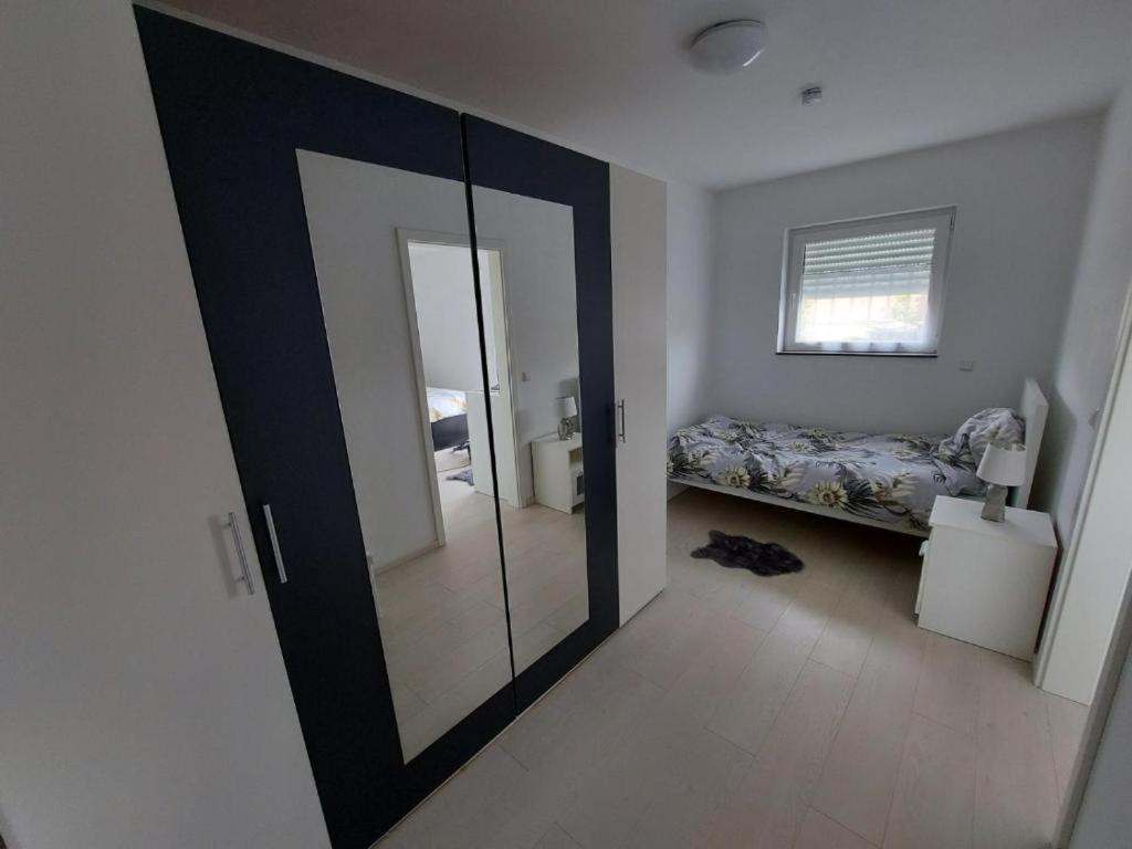 Several Different Rooms, Newly Furnished, In A New House In Vichten ภายนอก รูปภาพ