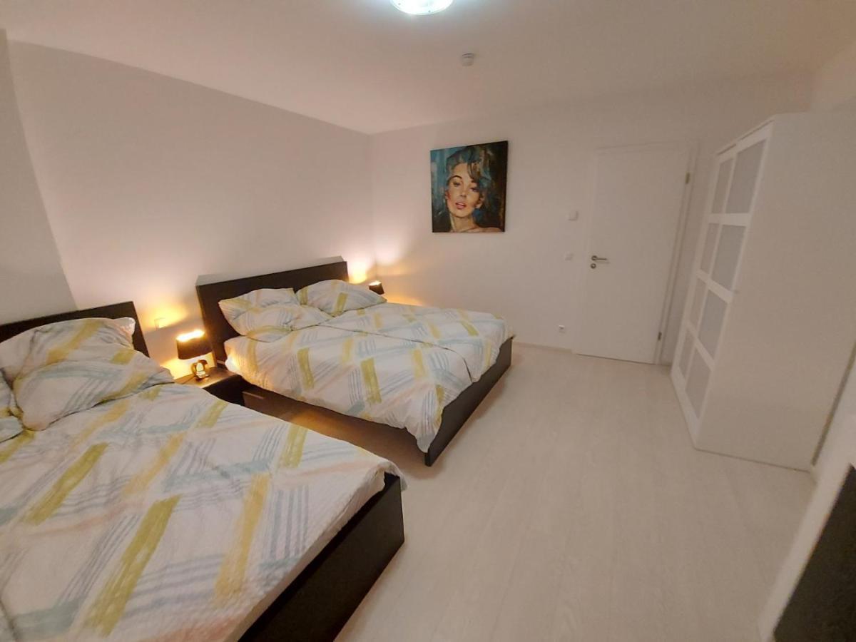 Several Different Rooms, Newly Furnished, In A New House In Vichten ภายนอก รูปภาพ